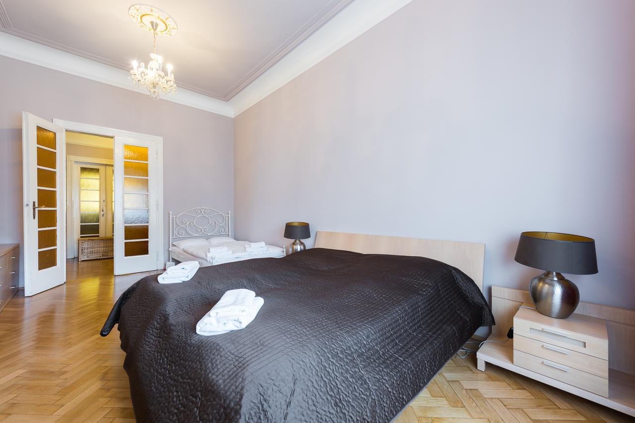 Wenceslas Square Apartment 프라하 외부 사진